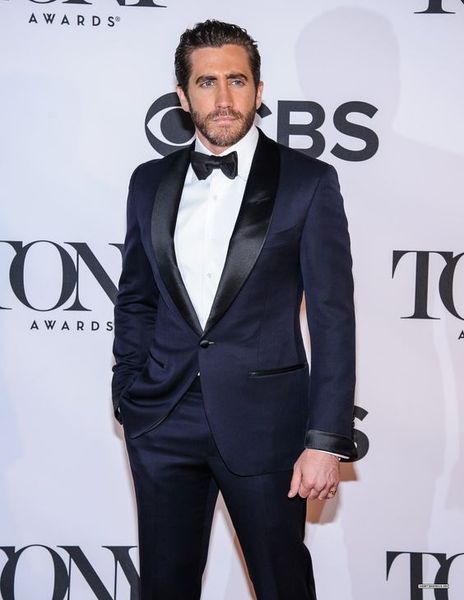 popular one button groomsmen shawl lapel groom tuxedos men suits wedding/prom man blazer ( jacket+pantst+tie) 990, Black;gray
popular one button groomsmen shawl lapel groom tuxedos men suits wedding/prom man blazer ( jacket+pantst+tie) 990, Black;gray