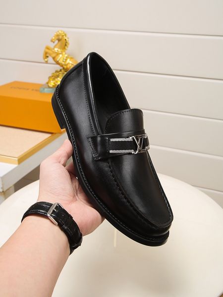 luxury british men's business dress shoes true leather black brown round toe formal wedding shoes zapatos de hombre men's slippers
luxury british men's business dress shoes true leather black brown round toe formal wedding shoes zapatos de hombre men's slippers