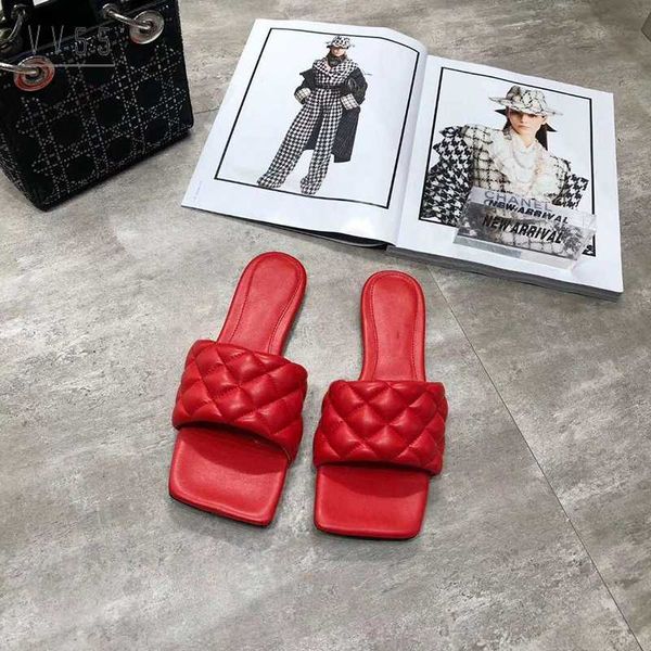 new design 2020 women summer flats shoes rhombuses decor outside beach slipper shoes leather sandals femmes purple zapatos, Black
new design 2020 women summer flats shoes rhombuses decor outside beach slipper shoes leather sandals femmes purple zapatos, Black