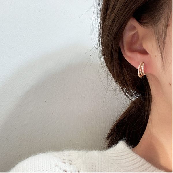 korea multi-layer zircon inlaid hoop earrings women ear ring round gold color earrings ear ornaments for girls traveling silver, Golden;silver
korea multi-layer zircon inlaid hoop earrings women ear ring round gold color earrings ear ornaments for girls traveling silver, Golden;silver