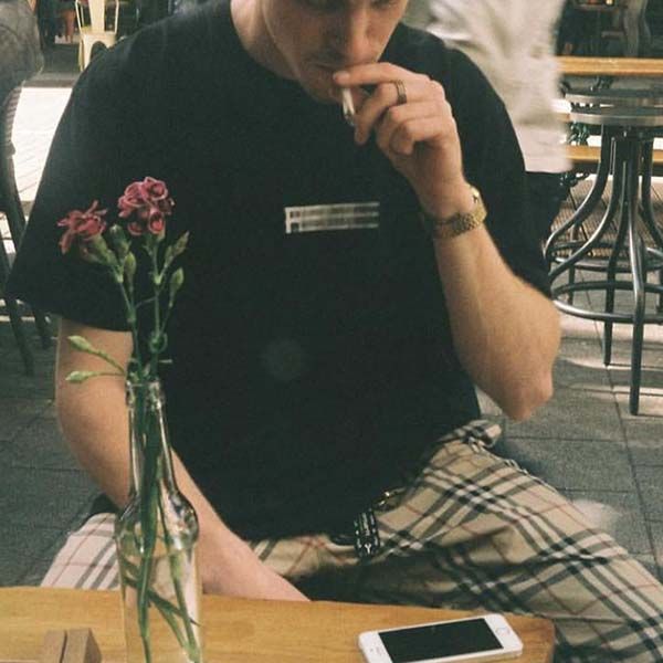 16ss box logo motion tee phantom letter printing street hip hop t-shirt america teenager crew neck short sleeve t-shirt, White;black
16ss box logo motion tee phantom letter printing street hip hop t-shirt america teenager crew neck short sleeve t-shirt, White;black