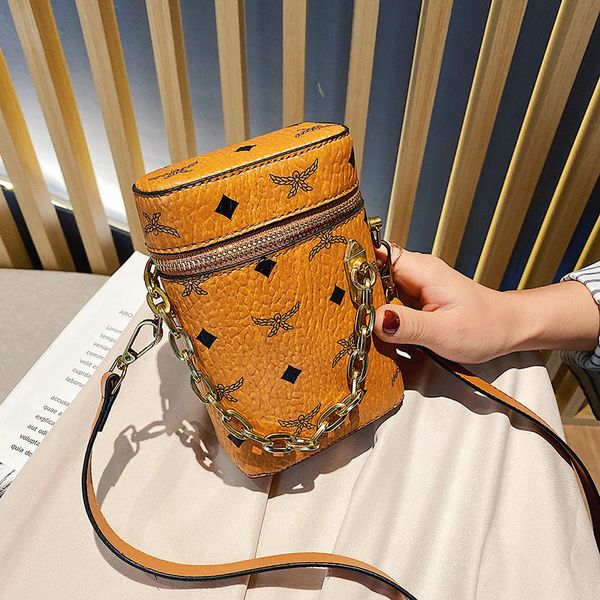 purse hook ladies leather bag 2020 new korean fashion mobile phone bag ins super wild chain shoulder messenger bagleather luggage tag
purse hook ladies leather bag 2020 new korean fashion mobile phone bag ins super wild chain shoulder messenger bagleather luggage tag