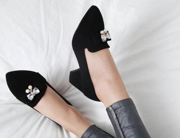 2019 suede women's shoes in spring and autumn with new style middle heel coarse heel pointed end @70, Black
2019 suede women's shoes in spring and autumn with new style middle heel coarse heel pointed end @70, Black