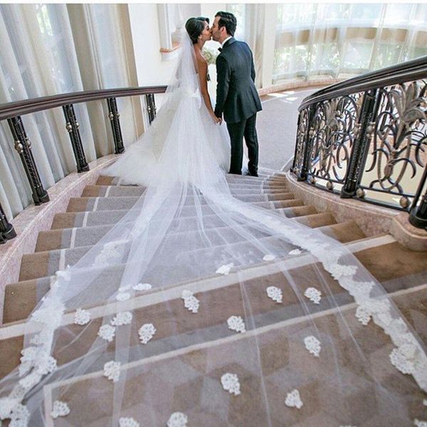 eye-catching royal cathedral-length one-layer white ivory applique edge wedding veils meidingqianna brand bridal veils with an alloy comb, Black
eye-catching royal cathedral-length one-layer white ivory applique edge wedding veils meidingqianna brand bridal veils with an alloy comb, Black