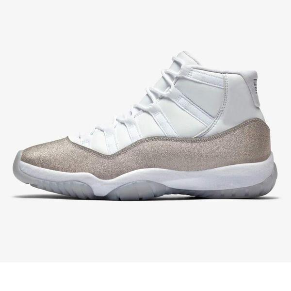 11 wmns metallic silver 2020 bred prm heiress gym red chicago midnight navy 11s space jam basketball shoes mens sports athletics with box, White;red
11 wmns metallic silver 2020 bred prm heiress gym red chicago midnight navy 11s space jam basketball shoes mens sports athletics with box, White;red