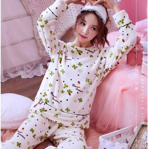 winter pyjamas women polyester full trousers lady two piece pajama set cartoon flannel female home clothing women's pajamas sets, Blue;gray
winter pyjamas women polyester full trousers lady two piece pajama set cartoon flannel female home clothing women's pajamas sets, Blue;gray