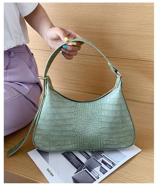 2020 summer small bag women bag new small square wild wild shoulder fashion womens bags handbags 
2020 summer small bag women bag new small square wild wild shoulder fashion womens bags handbags