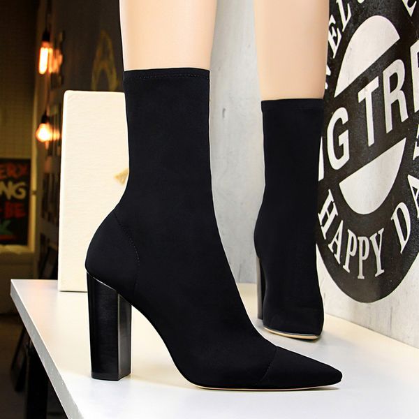 pointed toe women's boots plush ankle keep warm spring and autumn boots for women autumn high heel women, Black
pointed toe women's boots plush ankle keep warm spring and autumn boots for women autumn high heel women, Black