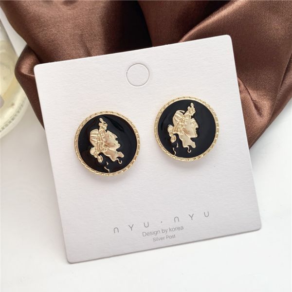 fashion earring s925 silver needle korean temperament retro head portrait french button earrings korean personality earrings
fashion earring s925 silver needle korean temperament retro head portrait french button earrings korean personality earrings