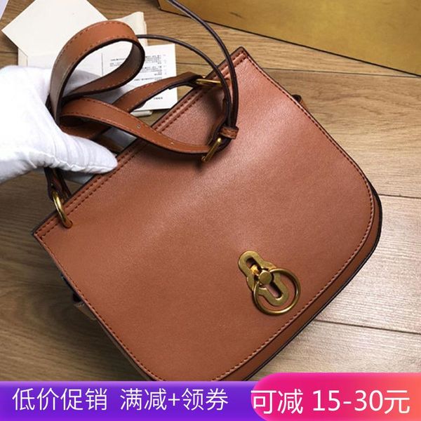 belle2019 concise packet cowhide england wind genuine leather woman single shoulder messenger saddle semi-circle package
belle2019 concise packet cowhide england wind genuine leather woman single shoulder messenger saddle semi-circle package