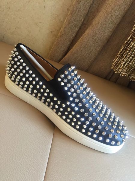 2019 new brand designer casual shoes low-boats black leather silver spikes shoes flat for men s and women s designer sneakers shoes
2019 new brand designer casual shoes low-boats black leather silver spikes shoes flat for men s and women s designer sneakers shoes
