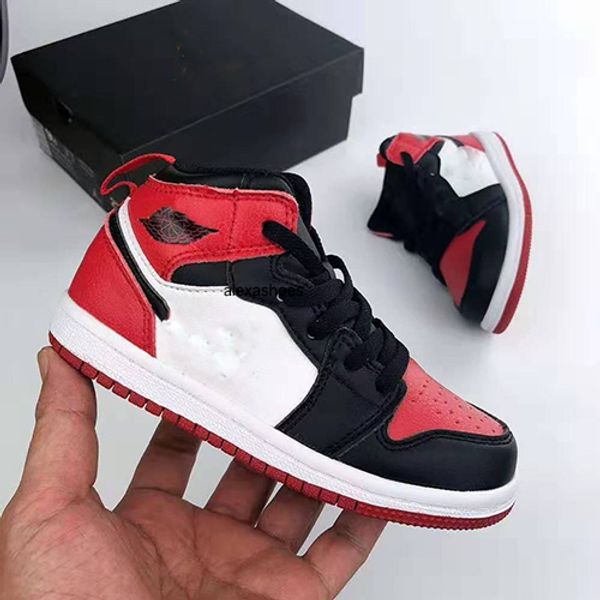 find similar preschool jointly signed high og 1 1s youth kids basketball shoes chicago new born baby infant toddler trainers small big boys, Black
find similar preschool jointly signed high og 1 1s youth kids basketball shoes chicago new born baby infant toddler trainers small big boys, Black