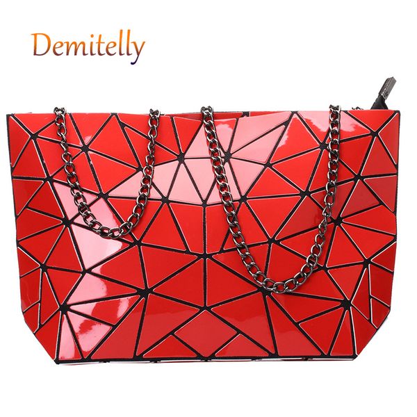 women's new patent leather handbag radiant chain shoulder messenger small square bag personalized diamond check tote bag wallet
women's new patent leather handbag radiant chain shoulder messenger small square bag personalized diamond check tote bag wallet