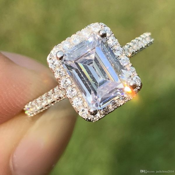 new arrival selling luxury jewelry 925 sterling silver shinning princess cut white z cz crystal women wedding band ring for lover, Slivery;golden
new arrival selling luxury jewelry 925 sterling silver shinning princess cut white z cz crystal women wedding band ring for lover, Slivery;golden