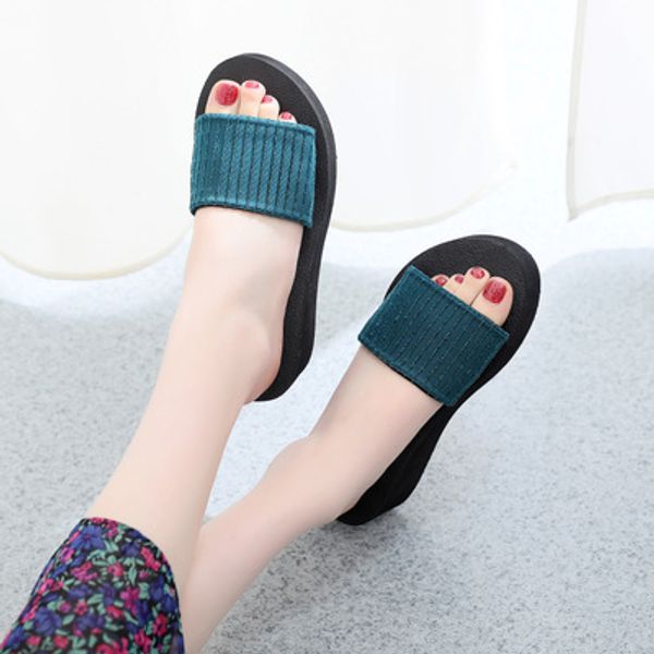 2019 korean version of a word with slippers ladies wearing slippers home girl fashion solid color muffin with women sandals black green
2019 korean version of a word with slippers ladies wearing slippers home girl fashion solid color muffin with women sandals black green