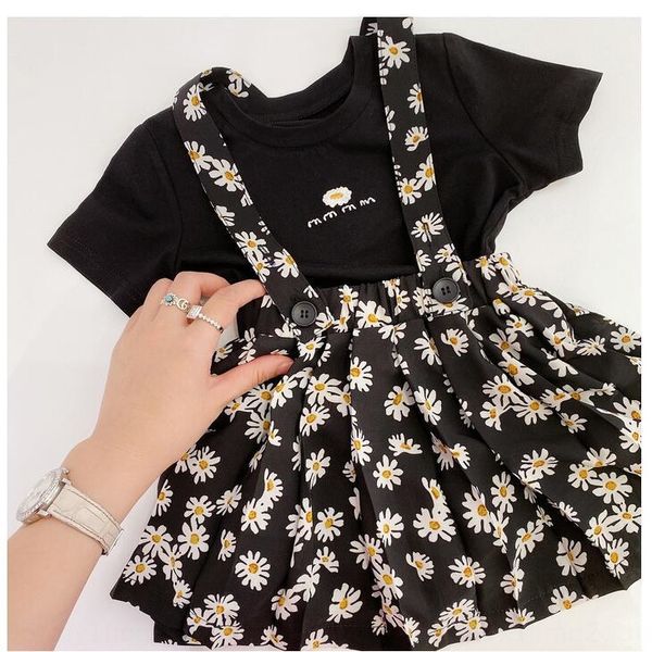 girl's summer daisy children's belt skirt two-piece suit children's foreign style dress chiffon dress fashion
girl's summer daisy children's belt skirt two-piece suit children's foreign style dress chiffon dress fashion