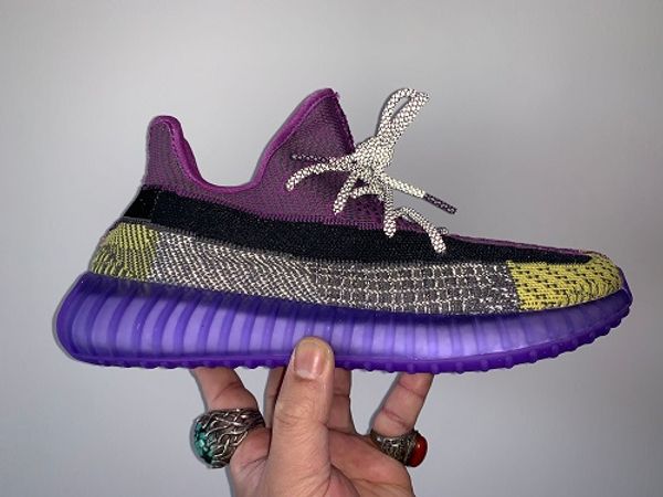 v2 kanye 700 500 ешая фиолетовые кроссовки с штоком х тегов статических облаками белым тройным черными чужим breds зебра лиловый инерция кро, White;red 
v2 kanye 700 500 ешая фиолетовые кроссовки с штоком х тегов статических облаками белым тройным черными чужим breds зебра лиловый инерция кро, White;red