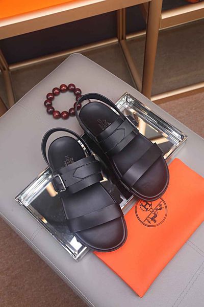 new high-end brand party casual shoes comfortable walking fitness men's spring and summer sandals 38-45 yards with box, Black
new high-end brand party casual shoes comfortable walking fitness men's spring and summer sandals 38-45 yards with box, Black