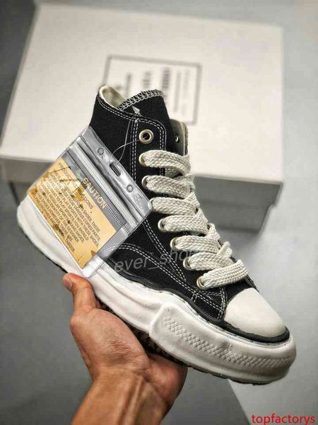 2020 new nigel cabourn maison mihara yasuhiro original sole canvas triple s platform casual running shoes women mens designer sneakers boots
2020 new nigel cabourn maison mihara yasuhiro original sole canvas triple s platform casual running shoes women mens designer sneakers boots