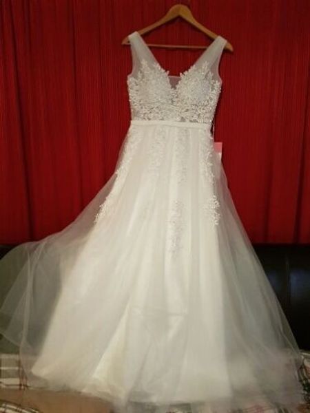 lace appliqued a-line wedding dress backless bohemian boho beach bridal gown, White
lace appliqued a-line wedding dress backless bohemian boho beach bridal gown, White