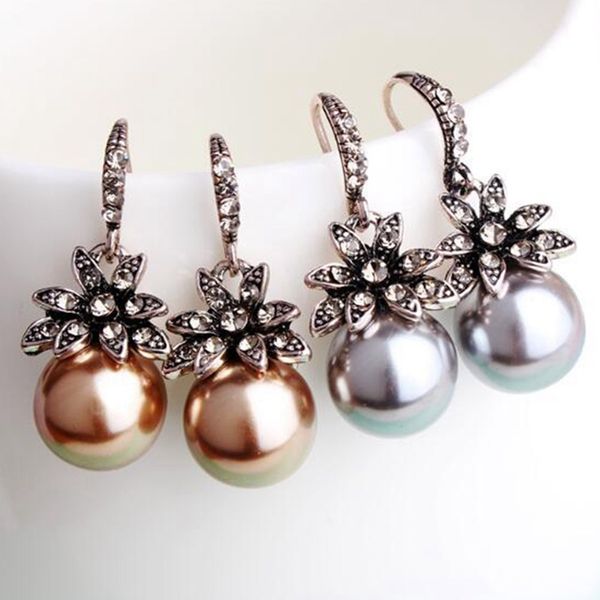 2019 new vintage sun flower imitate pearl crystal dangle earrings women fashion jewelry accessories, Silver
2019 new vintage sun flower imitate pearl crystal dangle earrings women fashion jewelry accessories, Silver