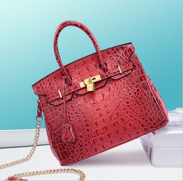 new designer design women's single shoulder bag women's chain bag handbag european and american brand fashion bag crocodile ribbon
new designer design women's single shoulder bag women's chain bag handbag european and american brand fashion bag crocodile ribbon