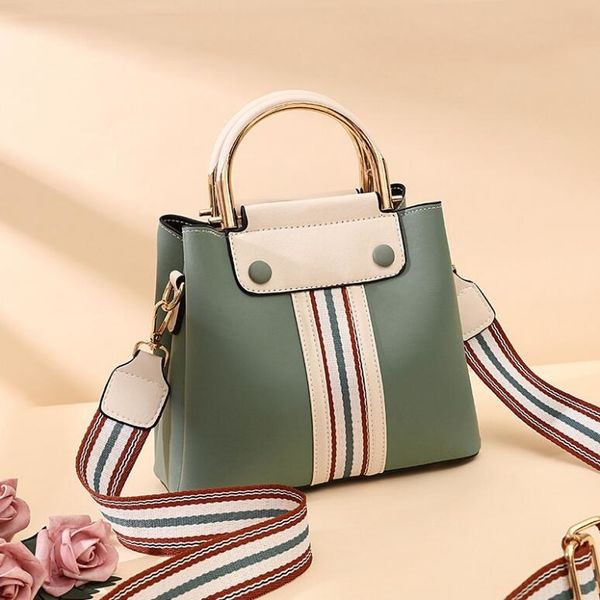2019 new leather handbill shoulder bag for women casual cross-body bag with large capacity for women cj191205
2019 new leather handbill shoulder bag for women casual cross-body bag with large capacity for women cj191205