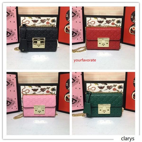 padlock gold chain shoulder bag pink 409487 signature leather mint rare size:20x12.7x7.6cm
padlock gold chain shoulder bag pink 409487 signature leather mint rare size:20x12.7x7.6cm