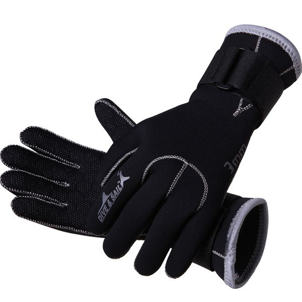 new 3mm 1 pair man and woman warm non-slip adhesive professional swimming equipment black diving gloves
new 3mm 1 pair man and woman warm non-slip adhesive professional swimming equipment black diving gloves