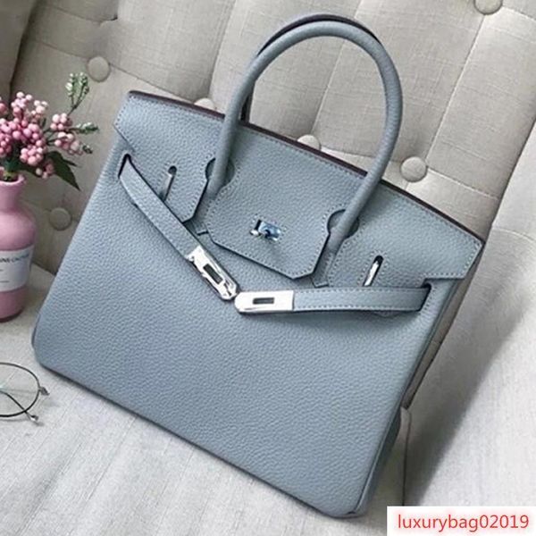 women padlock handbag classic platinum bag gold lock hardware birkins tote female cowhide genuine leather handle bags ing
women padlock handbag classic platinum bag gold lock hardware birkins tote female cowhide genuine leather handle bags ing