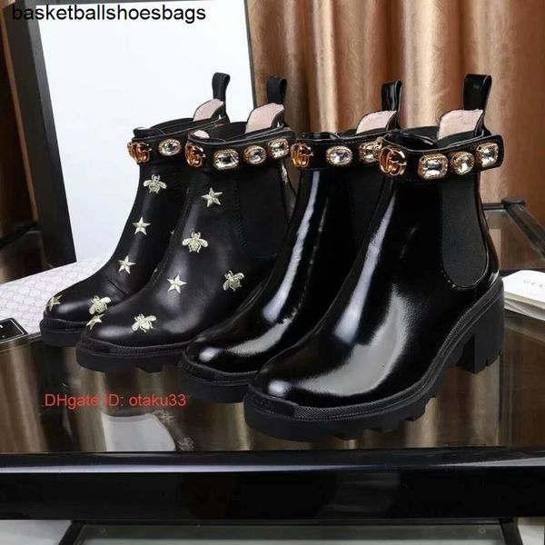 boots autumn and winter new short women s casual short boots women s boots size 34-41 heel height 6cm ladies fashion 09171
boots autumn and winter new short women s casual short boots women s boots size 34-41 heel height 6cm ladies fashion 09171