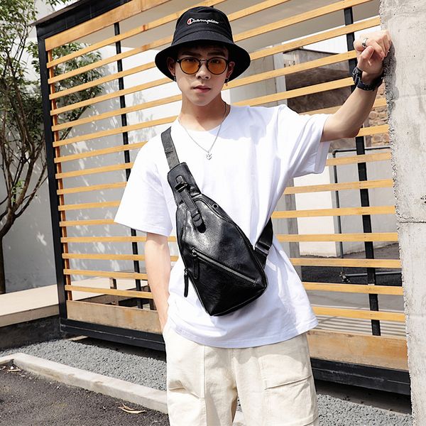 the new korean version of the men's bag chest bag fashion leisure fashion men's waist
the new korean version of the men's bag chest bag fashion leisure fashion men's waist