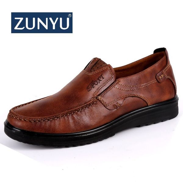 zunyu new trademark size 38-47 upscale men casual shoes fashion leather shoes for men summer men's flat shoes dropshipping t200209, Black
zunyu new trademark size 38-47 upscale men casual shoes fashion leather shoes for men summer men's flat shoes dropshipping t200209, Black