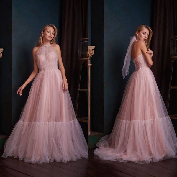 2020 modest beautiful halter sleeveless backless a line evening dresses lace applique pearls formal dresses sweep train party gown, Black;red
2020 modest beautiful halter sleeveless backless a line evening dresses lace applique pearls formal dresses sweep train party gown, Black;red
