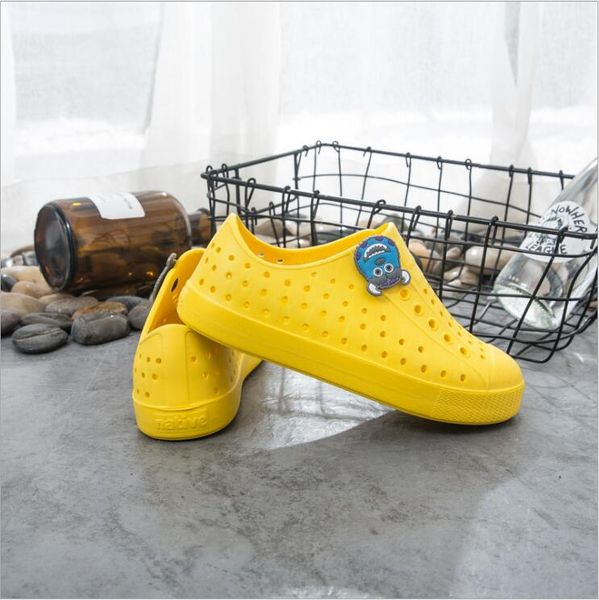 new summer children's teen native jefferson beach shoes sandals fashion couples hole shoes brand boys girls native kids shoes 16 colors, Black;red
new summer children's teen native jefferson beach shoes sandals fashion couples hole shoes brand boys girls native kids shoes 16 colors, Black;red