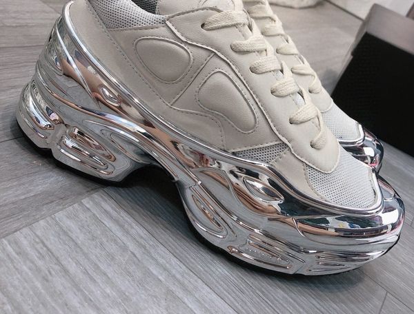 wholesale white and black men and women design sneaker,brand clunky sneaker, casual shoes ,fast delivery by dhl
wholesale white and black men and women design sneaker,brand clunky sneaker, casual shoes ,fast delivery by dhl