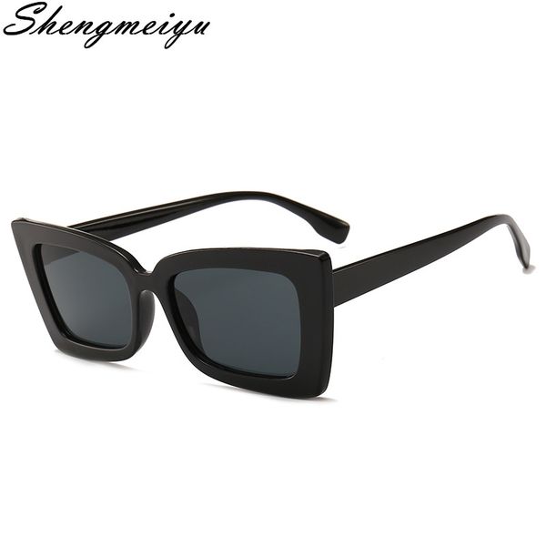 2018 new fashion square sunglasses women men brand design vintage shaped point coating lenes ladies sun glasses female uv400, White;black
2018 new fashion square sunglasses women men brand design vintage shaped point coating lenes ladies sun glasses female uv400, White;black