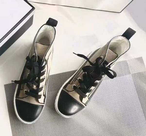 2019 женщина марка boots натуральная кожа лучшее качество указал плоские туфли ботильоны мартин сапоги eu: 35-40 с коробкой бесплатная доста, Black;grey
2019 женщина марка boots натуральная кожа лучшее качество указал плоские туфли ботильоны мартин сапоги eu: 35-40 с коробкой бесплатная доста, Black;grey