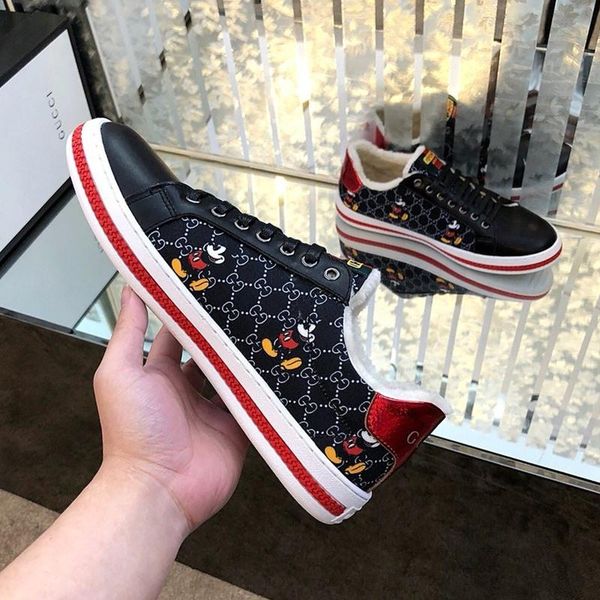 l15 fashion trendy casual men shoes, comfortable luxury men shoes leather sneakers original box packaging zapatos hombre, Black
l15 fashion trendy casual men shoes, comfortable luxury men shoes leather sneakers original box packaging zapatos hombre, Black