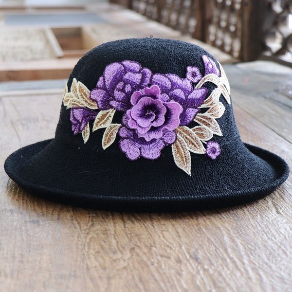 2020 sun hat ethnic style women's retro trend wild fashion hat embroidery, Blue;gray
2020 sun hat ethnic style women's retro trend wild fashion hat embroidery, Blue;gray