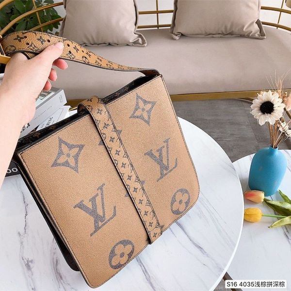 2020 new woman fashion designers handbags luxurys quality lady shoulder crossbody bags messenger bag 535
2020 new woman fashion designers handbags luxurys quality lady shoulder crossbody bags messenger bag 535