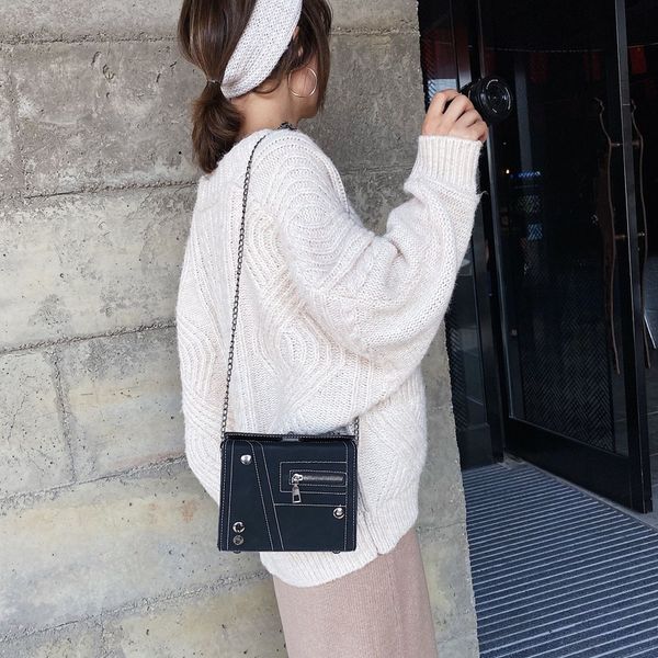 women's shoulder bag slant span bag 2020 autumn new small square chain bar rivet frosted pu women's
women's shoulder bag slant span bag 2020 autumn new small square chain bar rivet frosted pu women's