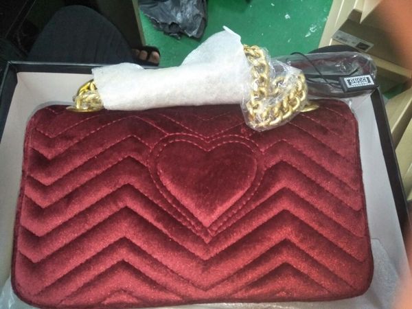 2019 hip autumn and winter stlye most popul women bag designer small messenger bags feminina velvet girl bag luxury handbags with box
2019 hip autumn and winter stlye most popul women bag designer small messenger bags feminina velvet girl bag luxury handbags with box