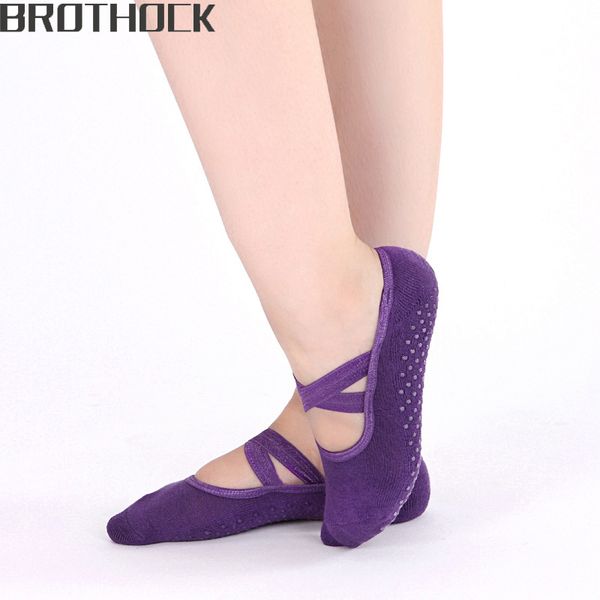 brothock factory direct round head cross with anti-slip backless yoga socks ladies dig hole cotton terry sports yoga supplies, Black
brothock factory direct round head cross with anti-slip backless yoga socks ladies dig hole cotton terry sports yoga supplies, Black