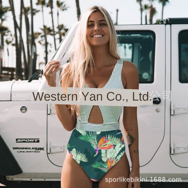 2020 one-piece printed lace-up female 2020 one-piece swimsuit printed lace-up swimsuit female, White;black
2020 one-piece printed lace-up female 2020 one-piece swimsuit printed lace-up swimsuit female, White;black