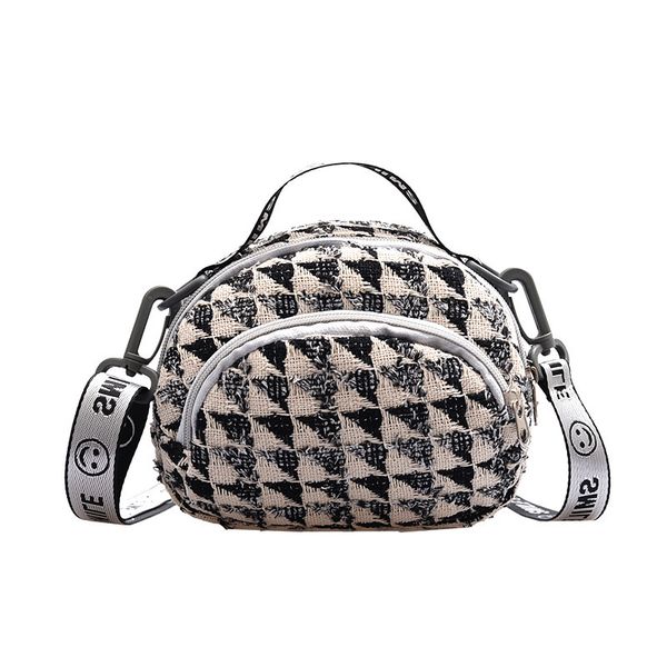shoulder bag female 2020 new wild messenger bag casual fashion canvas retro outdoor sports small multicolor plaid
shoulder bag female 2020 new wild messenger bag casual fashion canvas retro outdoor sports small multicolor plaid