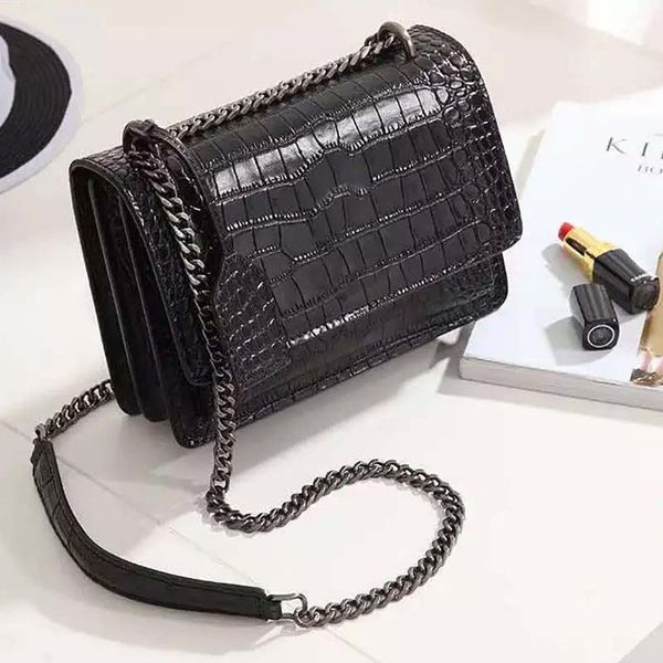 women's handbag 2020 fashion new leather women handbags crocodile pattern shoulder messenger bag
women's handbag 2020 fashion new leather women handbags crocodile pattern shoulder messenger bag