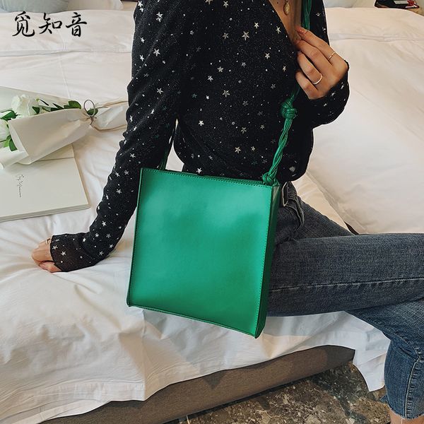 new 2019 factory outlet women bucket square bag portable cross-body large-capacity single-shoulder bag retro buckle
new 2019 factory outlet women bucket square bag portable cross-body large-capacity single-shoulder bag retro buckle