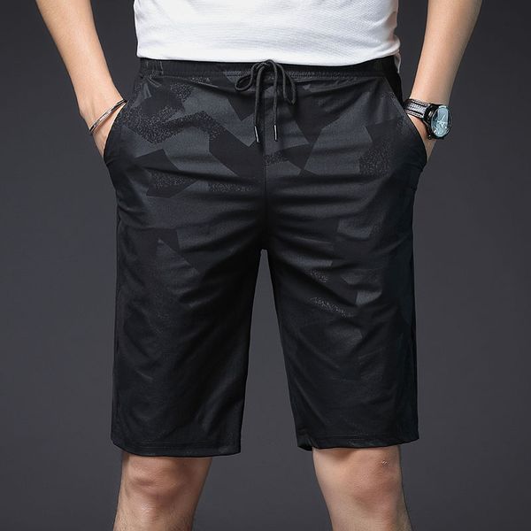 beach casual shorts mens sport running men short pants printed elastic waist shorts homme 2020 summer handsome male short pants, White;black
beach casual shorts mens sport running men short pants printed elastic waist shorts homme 2020 summer handsome male short pants, White;black