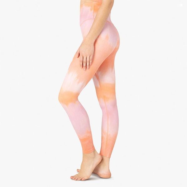 ladies' digital printed yoga pants jacquard hip-high waist exercise running women's long yoga trousers legging 2020 #yj, White;red
ladies' digital printed yoga pants jacquard hip-high waist exercise running women's long yoga trousers legging 2020 #yj, White;red